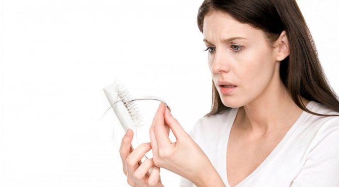 درمان ریزش مو با طب سوزنی سنتی